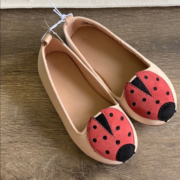 Old Navy || Faux-Suede Ladybug Ballet Flats - Picture 3 of 8